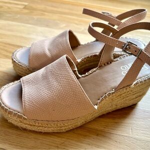 Elegant Tan Espadrille Wedge Sandals